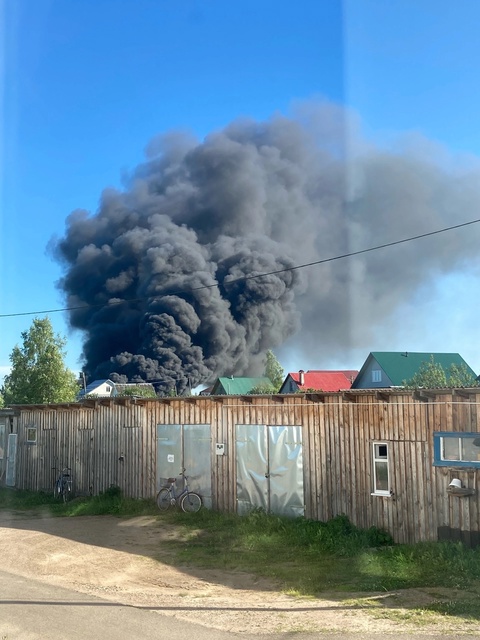 Ярославской области локализован пожар на складе обуви