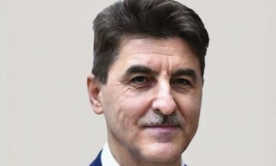 Портрет Николая Степанова на светлом фоне
