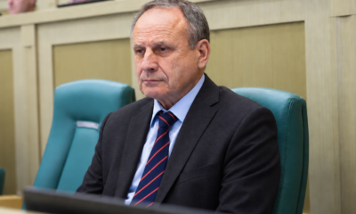Михаил Боровицкий в зале парламентских слушаний